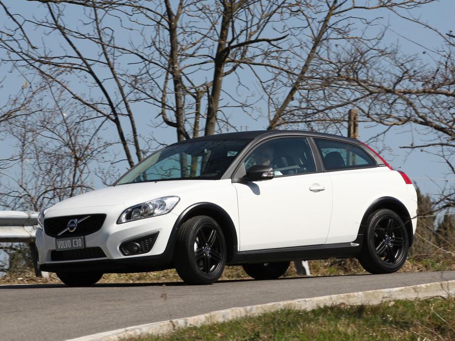  Volvo C30 Black Design Carboon Look 2011 года  (IT) (фото 9 из 27)